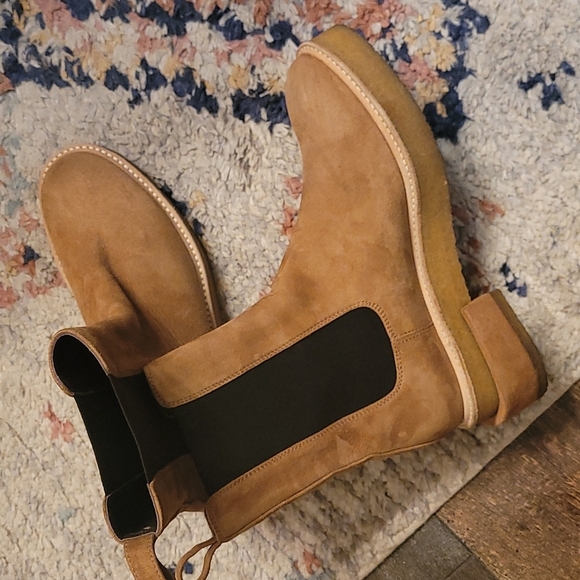 RARE Frame Le Canon suede chelsea boots - Picture 1 of 7